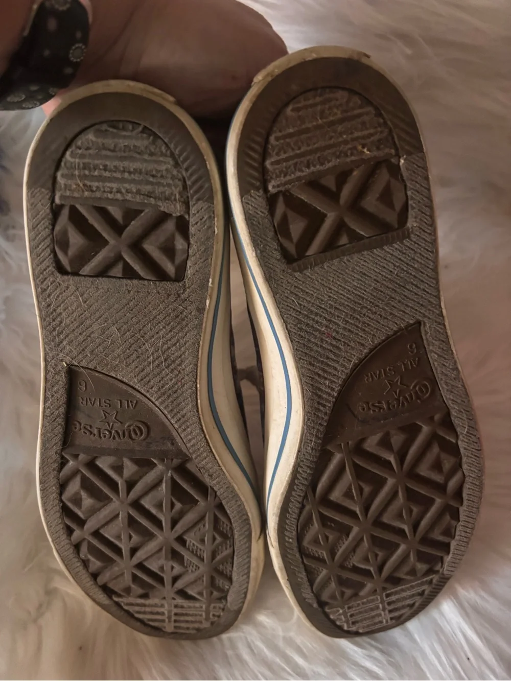 Converse shoes canvas make